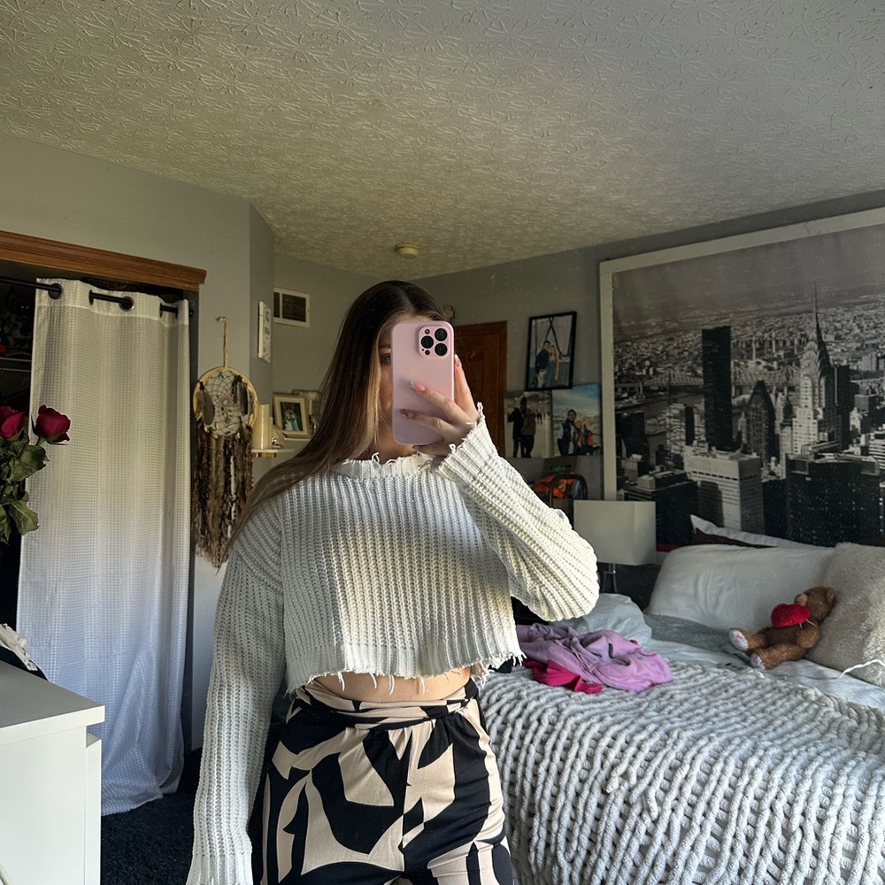 White Cropped Sweater